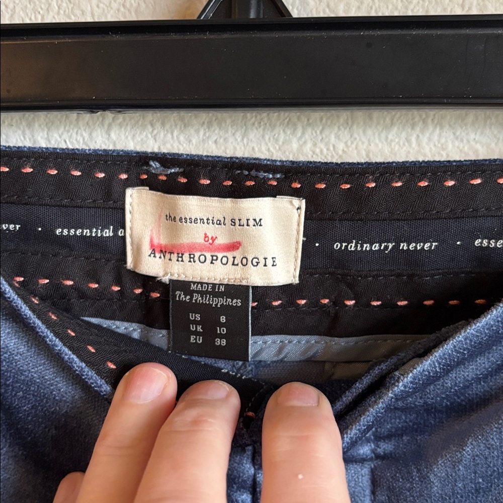 Anthropologie The Essential Slim Blue Velvet Cropped Trouser Pants Sz 6 - Picture 4 of 6